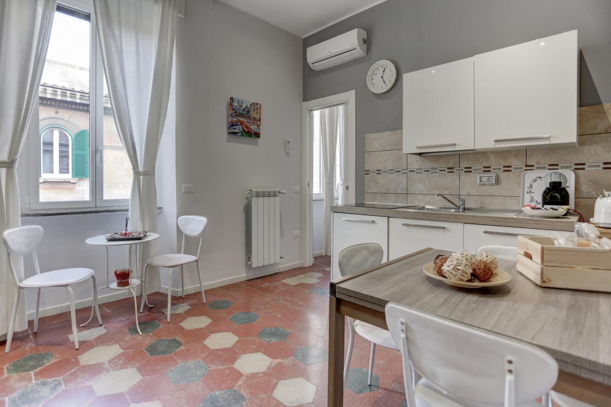 Appartamento Santi Quattro - Colosseo Roma Dış mekan fotoğraf