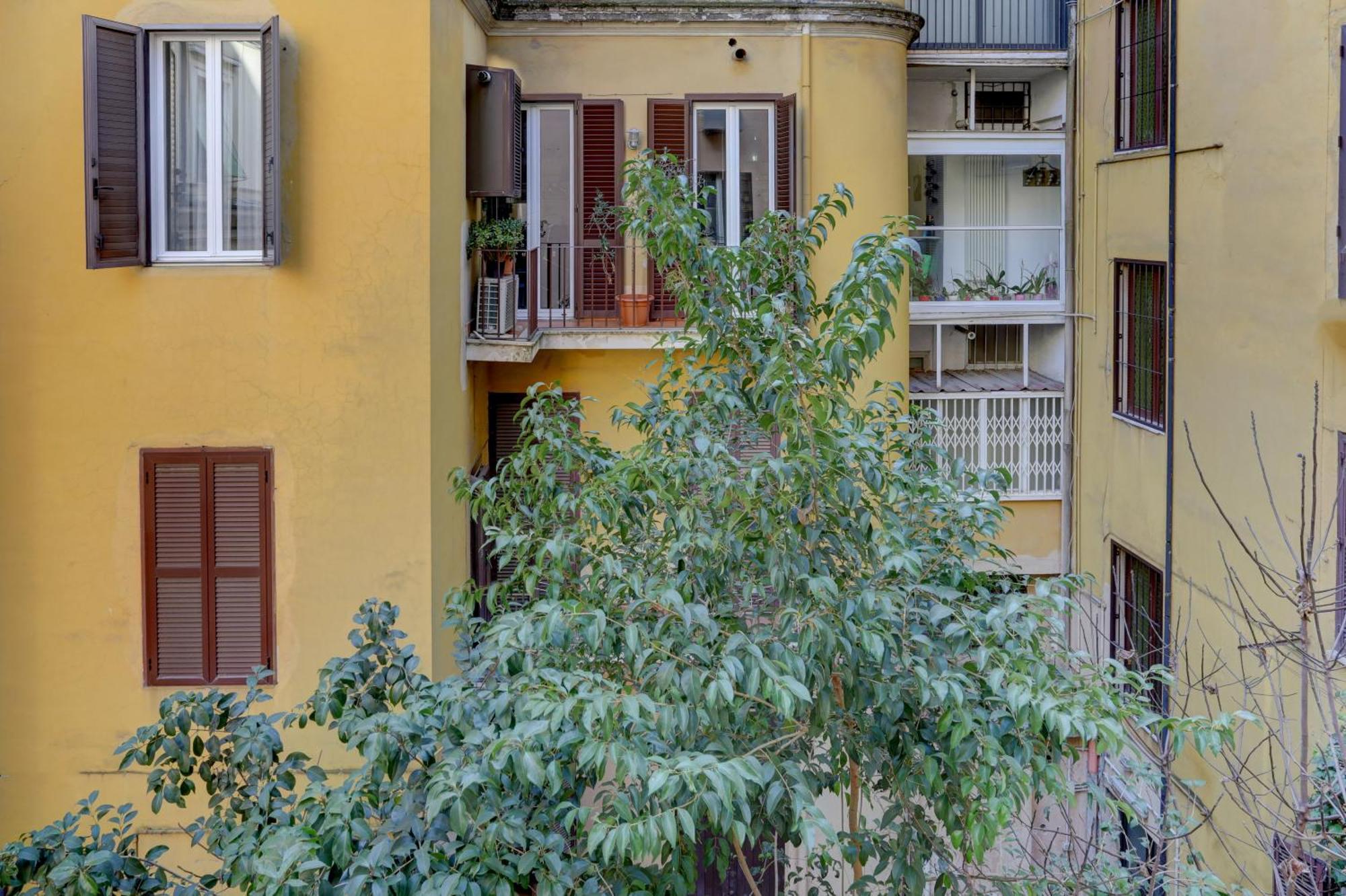 Appartamento Santi Quattro - Colosseo Roma Dış mekan fotoğraf